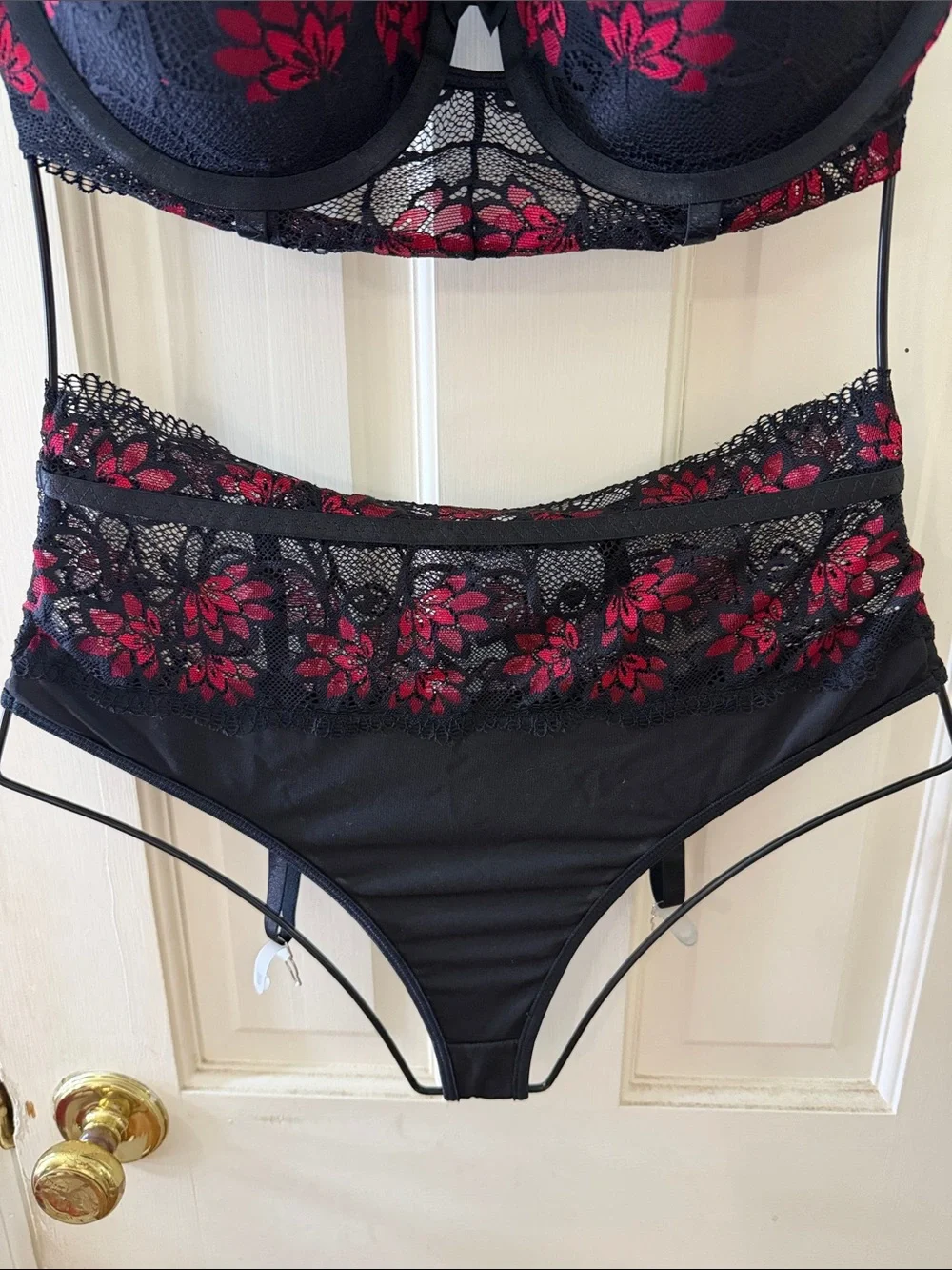 Black & Red Floral Lace Bra and High-Waist Brief Set - Women Intimates - Picture 2 of 8
